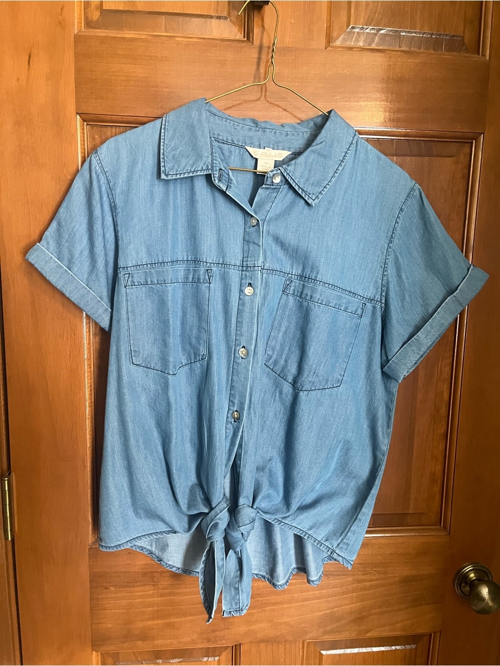 Womenβs Light Blue Tie-Front Chambray Shirt